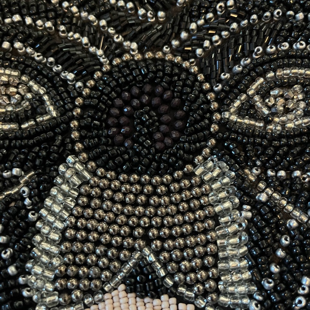 French Bulldog beaded purse. #2 - Picture 2 of 7